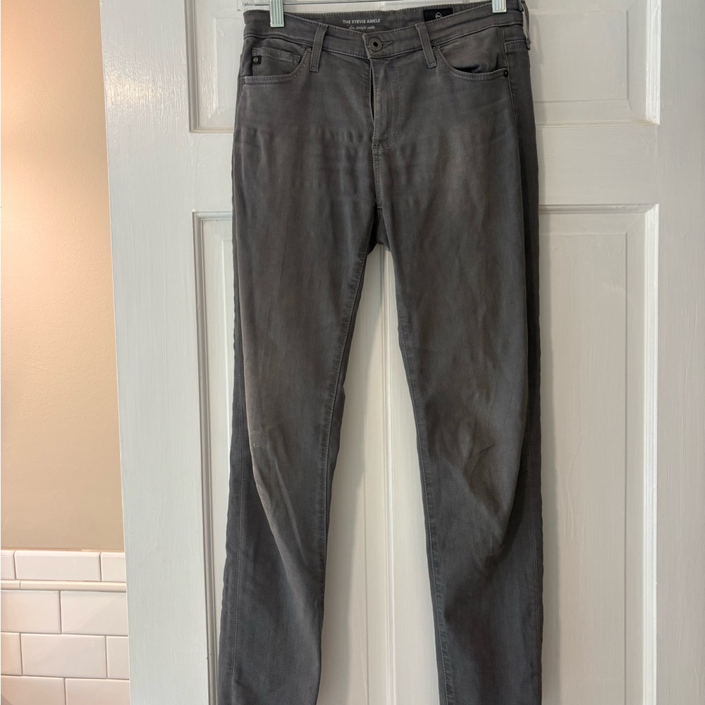 AG The Stevie Ankle Jeans in gray wash